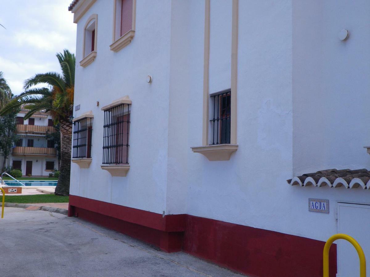 Ricky'S Village El Patio デニア エクステリア 写真