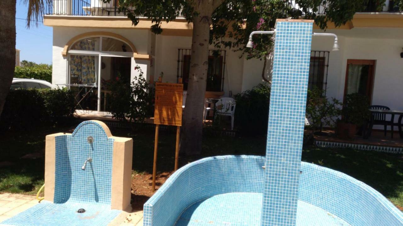 Ricky'S Village El Patio デニア エクステリア 写真